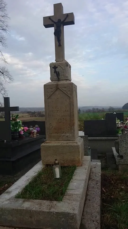 Grób Augusta Frischmana w Dynowie